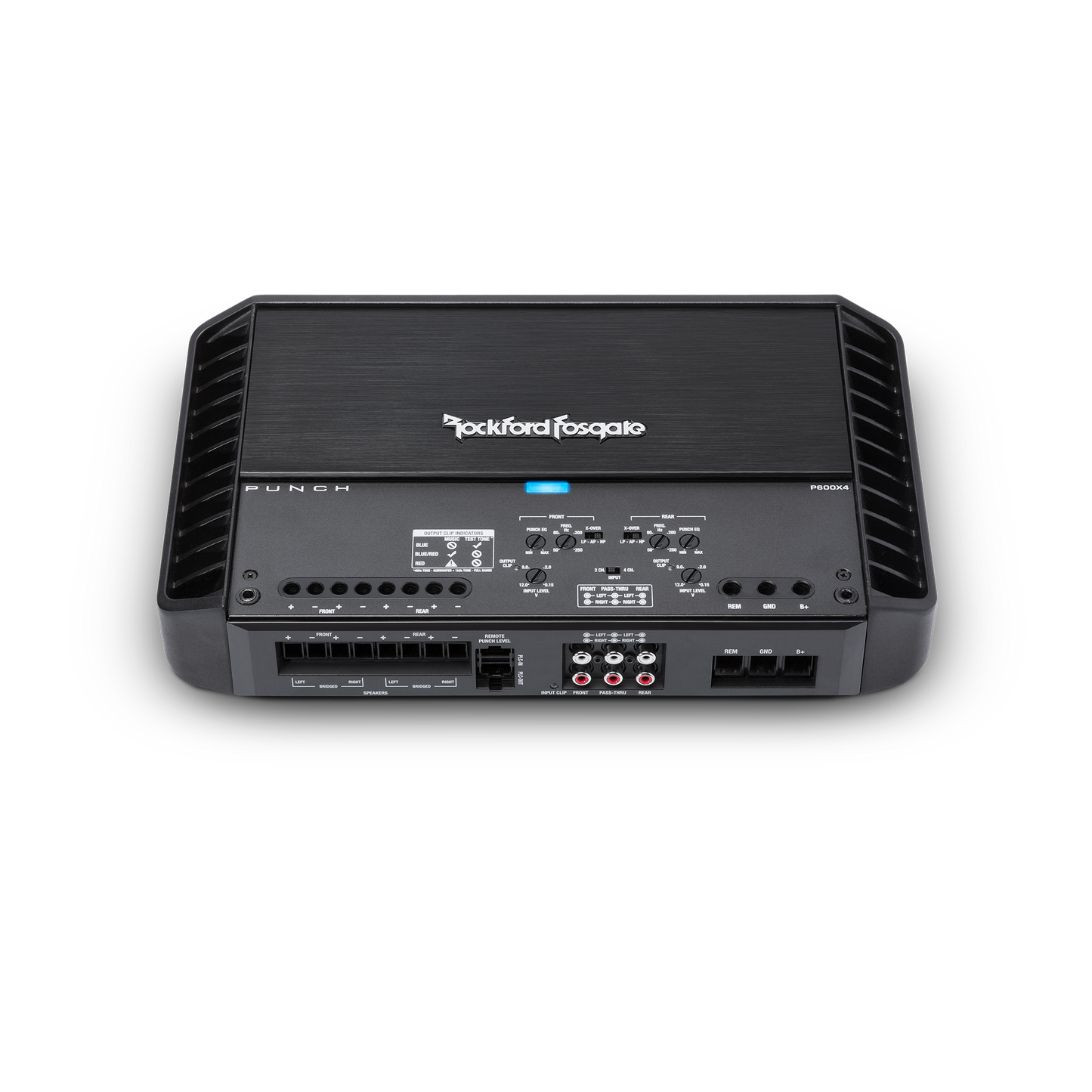 Amplificador punch de 4 canales de 600 vatios.